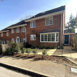 A Relaxing Retreat in Lymington – Perfect for Families and Friends