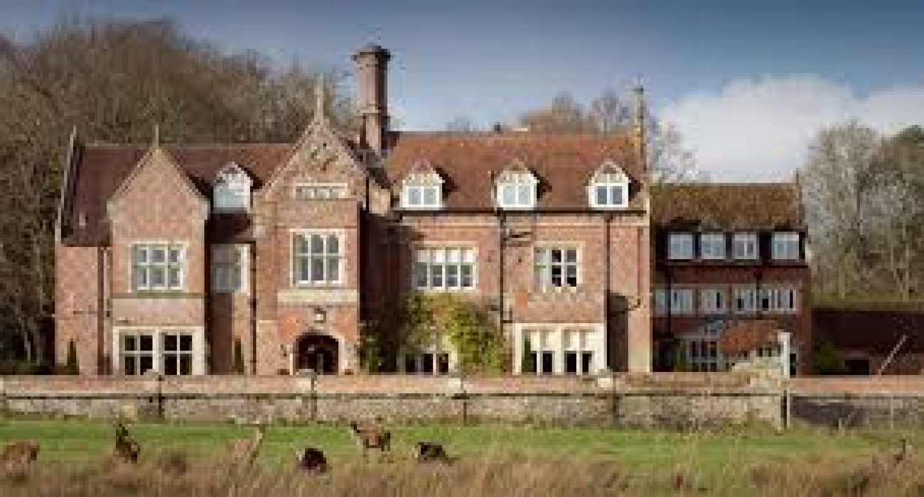 haunted Beaulieu manor